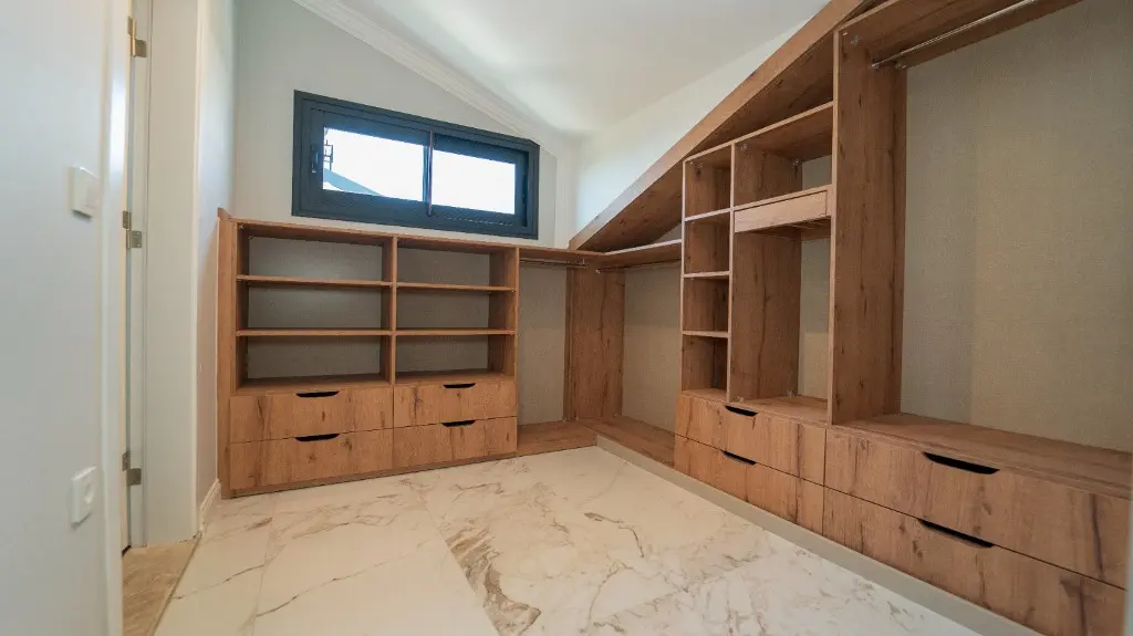Closet